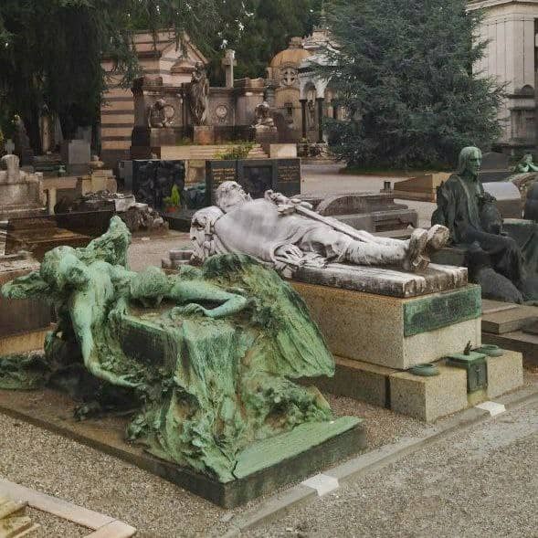 Cementerio monumental de Milán